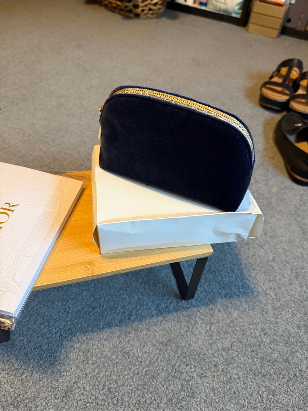DIOR Beauty Cosmetic Pouch - New - Picture 2 of 6